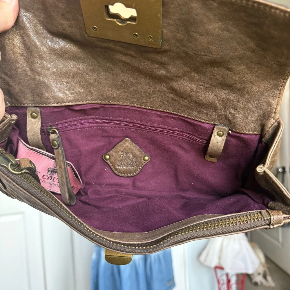 Juicy Couture Brown Distressed Leather Steampunk Clutch Bag Gold 🔒  Y2K